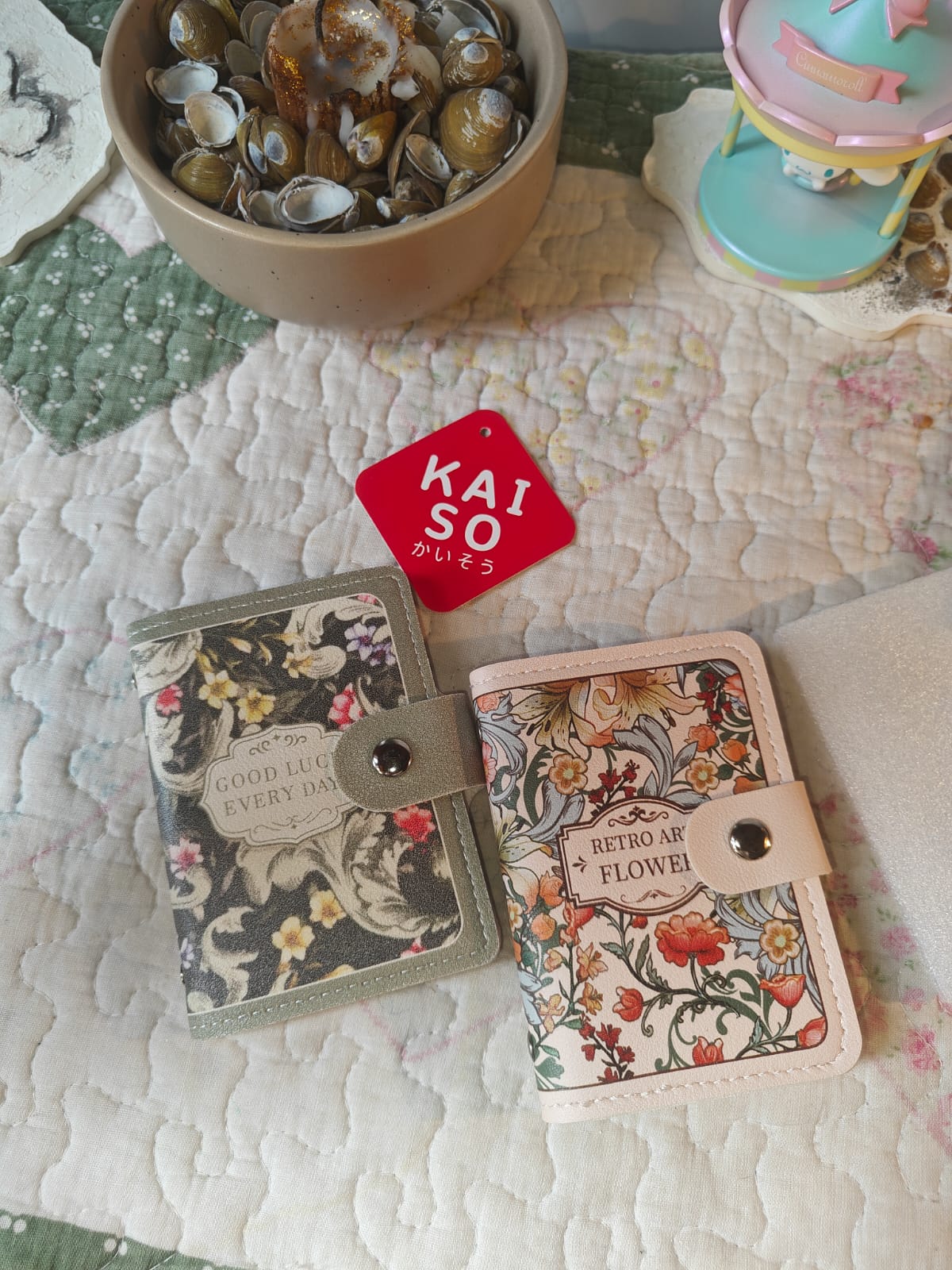 Kaiso Floral Retro Card Holder | 20 Slots Card Organizer Wallet with Button Closure