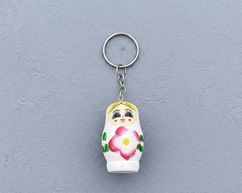 Kaiso Russian Nesting Doll Keychain (White)