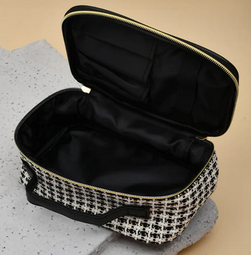 Kaiso Jacquard Weave Portable Cosmetic Bag – Black
