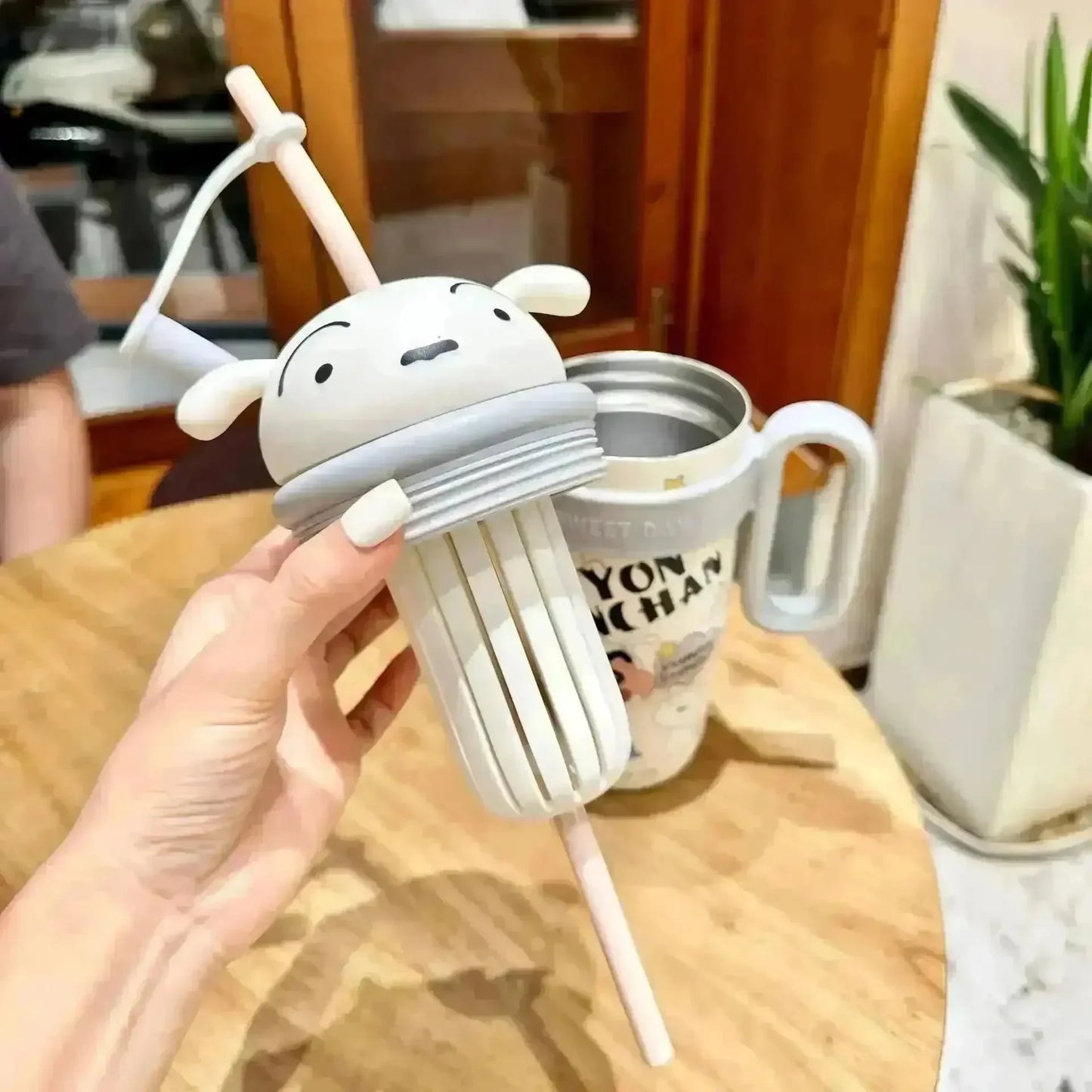 Kaiso Crayon Cartoon Print Insulated Stainless Steel Tumbler with Straw & Handle – 800ml