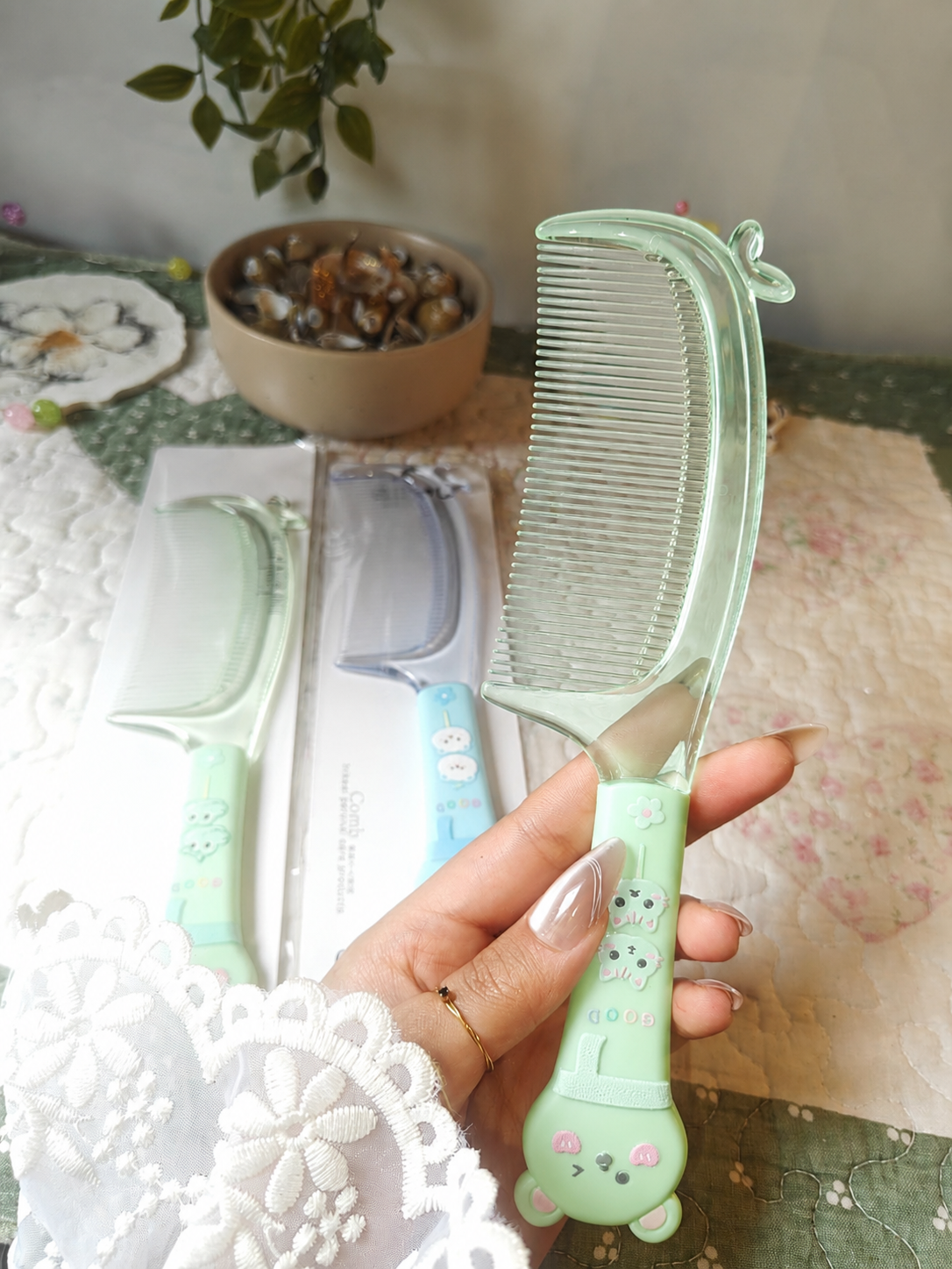 Kaiso Boutique Cute Bear Folding Hair Comb – Pastel Blue Compact Travel Hairbrush